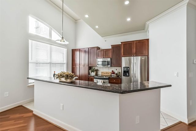 1010 Rosine St Street 49, Houston, TX 77019