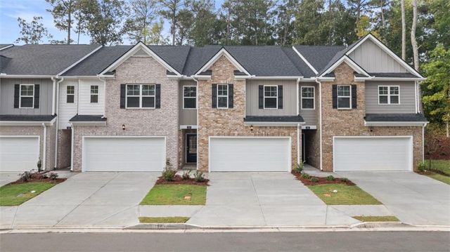 440 Silver Moon Drive, Loganville, GA 30052