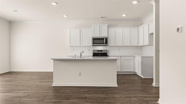 440 Silver Moon Drive, Loganville, GA 30052