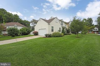 17 ISAAC LN, Cherry Hill, NJ 08002