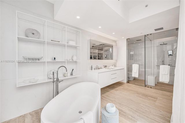 9111 Collins Ave N-322, Surfside, FL 33154