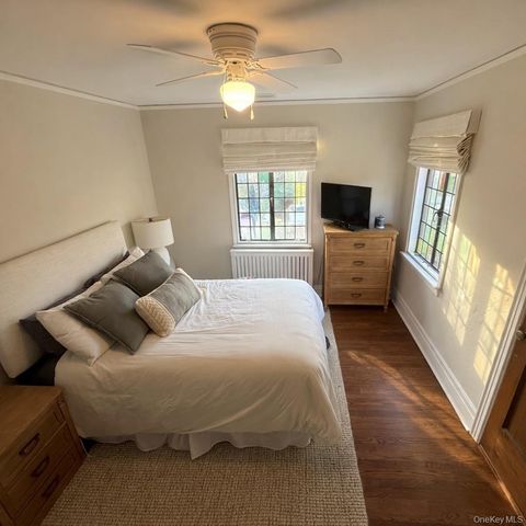 461 N Long Beach Road, Rockville Centre, NY 11570