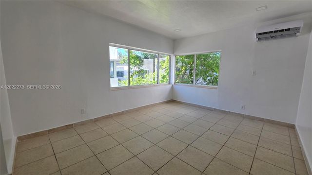 7629 Dickens Avenue 4 or 8, Miami Beach, FL 33141