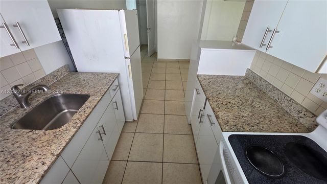 7629 Dickens Avenue 4 or 8, Miami Beach, FL 33141