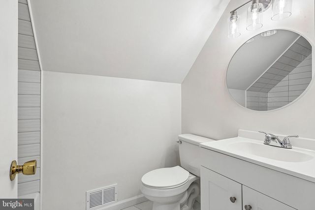 86 E RIVER DR, Willingboro, NJ 08046