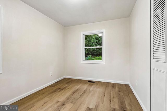 86 E RIVER DR, Willingboro, NJ 08046