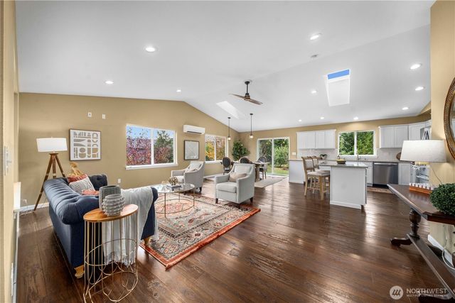 6424 52nd Avenue W, Tacoma, WA 98467