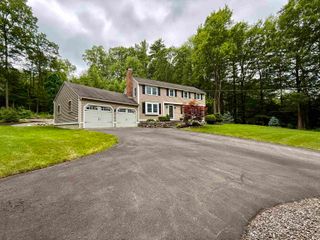 15 Hassell Road, Merrimack, NH 03054