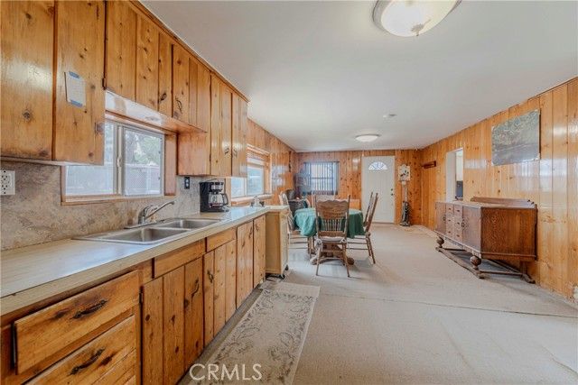 8288 White Road, Phelan, CA 92371