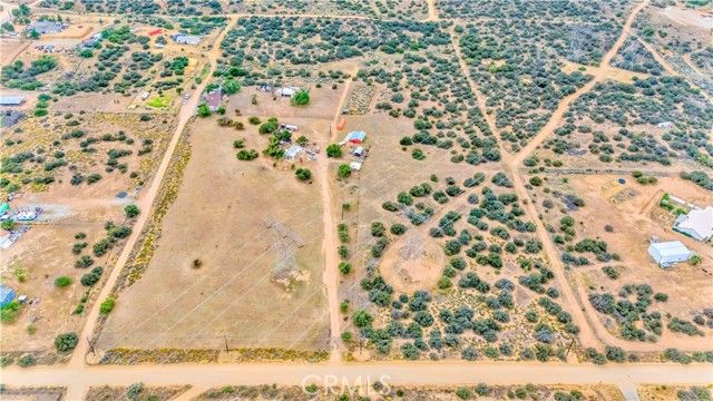 8288 White Road, Phelan, CA 92371