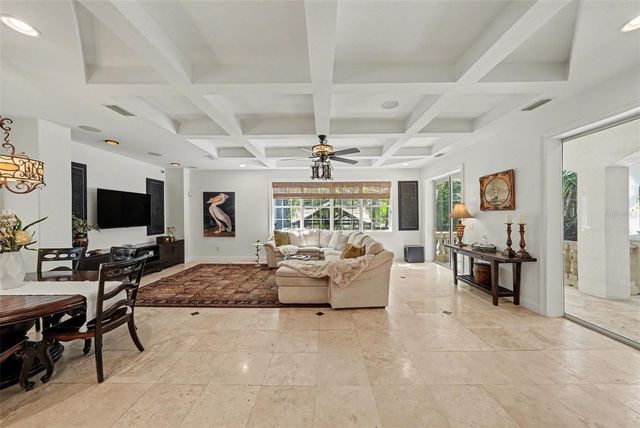 610 MARMORA AVENUE, Tampa, FL 33606