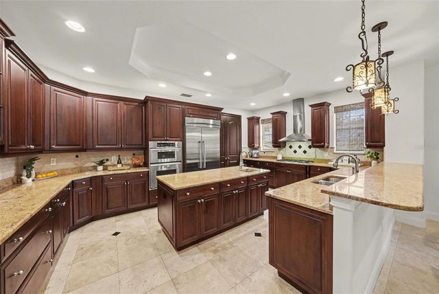 610 MARMORA AVENUE, Tampa, FL 33606