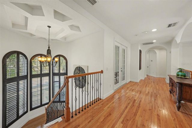 610 MARMORA AVENUE, Tampa, FL 33606