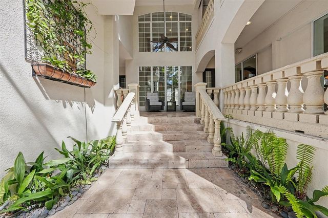 610 MARMORA AVENUE, Tampa, FL 33606