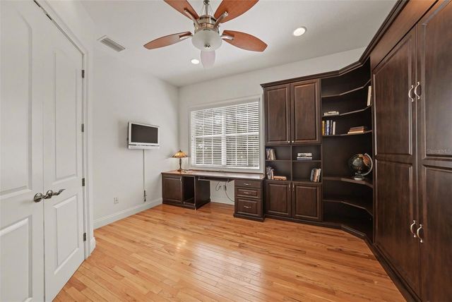 610 MARMORA AVENUE, Tampa, FL 33606