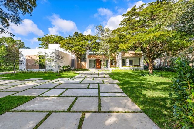 6675 SW 96th Street, Pinecrest, FL 33156