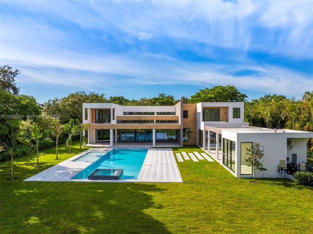 6675 SW 96th Street, Pinecrest, FL 33156