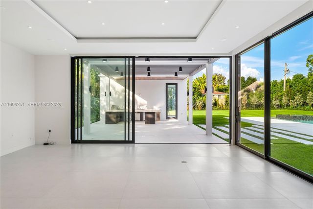 6675 SW 96th Street, Pinecrest, FL 33156