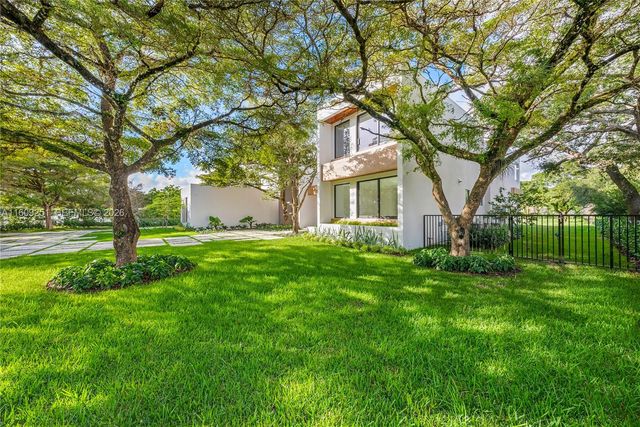 6675 SW 96th Street, Pinecrest, FL 33156