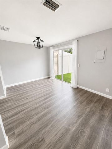 218 Old English Drive, Jupiter, FL 33458