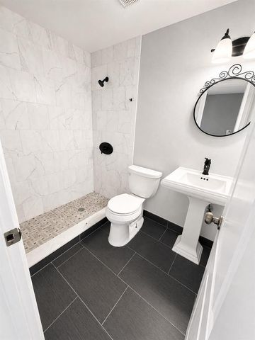 218 Old English Drive, Jupiter, FL 33458