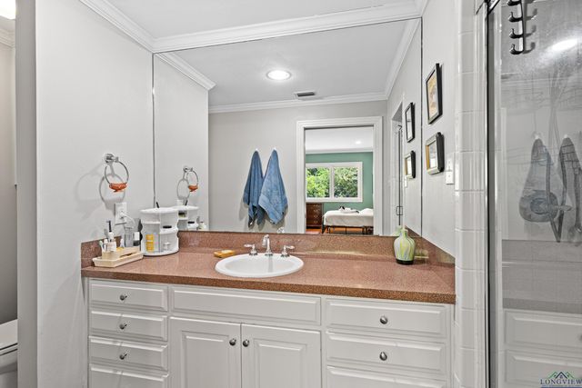 4 Huntington Circle, Longview, TX 75601