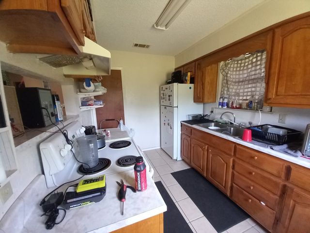 120 County Road 2865, Marlin, TX 76661