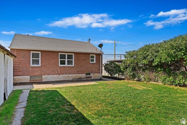 2318 W 5600 S, Roy, UT 84067