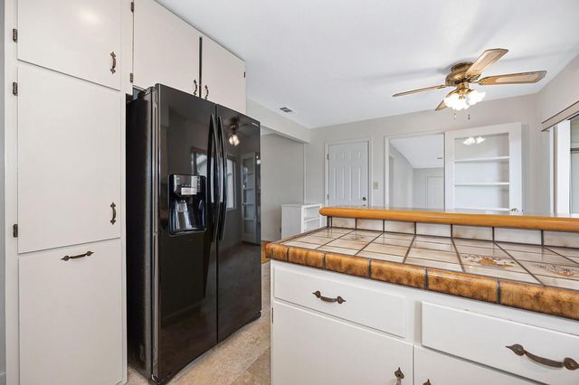 2013 Rossmoor Dr, Rancho Cordova, CA 95670