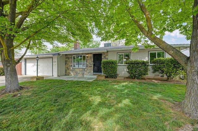 2013 Rossmoor Dr, Rancho Cordova, CA 95670