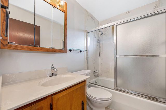 2013 Rossmoor Dr, Rancho Cordova, CA 95670