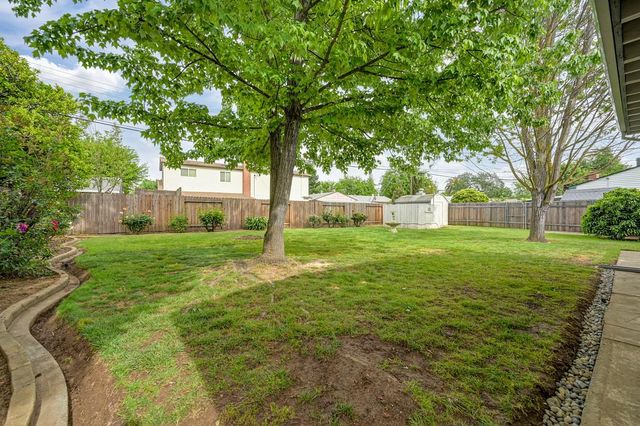 2013 Rossmoor Dr, Rancho Cordova, CA 95670