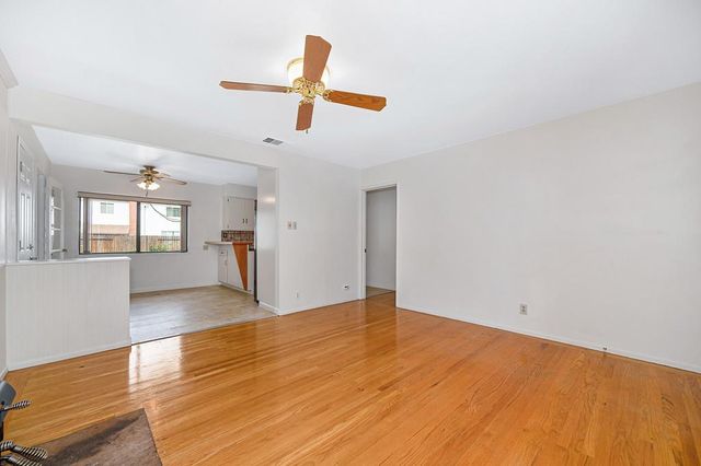 2013 Rossmoor Dr, Rancho Cordova, CA 95670