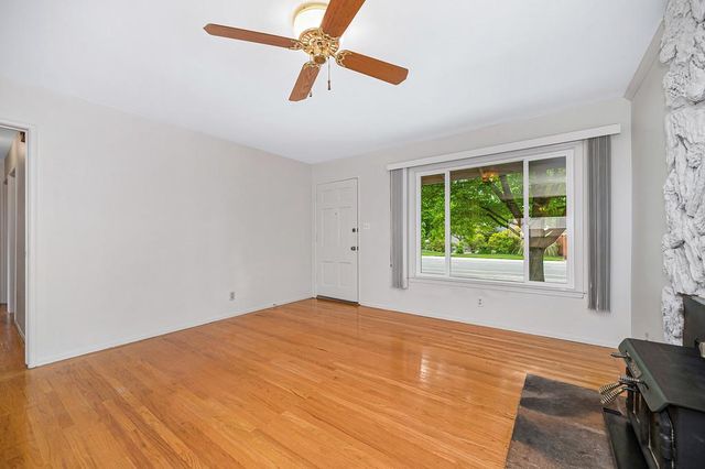 2013 Rossmoor Dr, Rancho Cordova, CA 95670