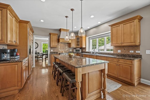 28359 W Harvest Glen Circle, Cary, IL 60013