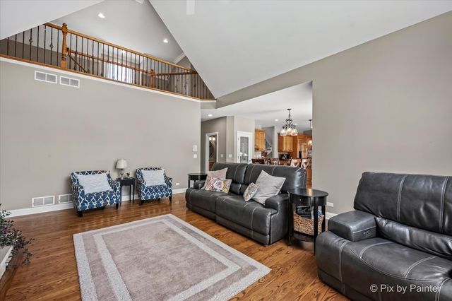 28359 W Harvest Glen Circle, Cary, IL 60013