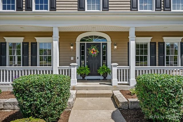 28359 W Harvest Glen Circle, Cary, IL 60013