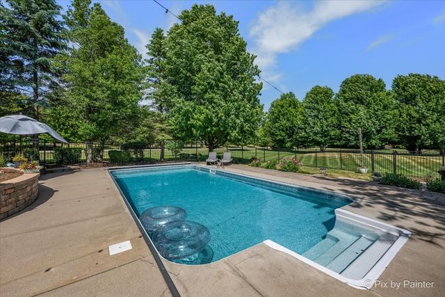 28359 W Harvest Glen Circle, Cary, IL 60013