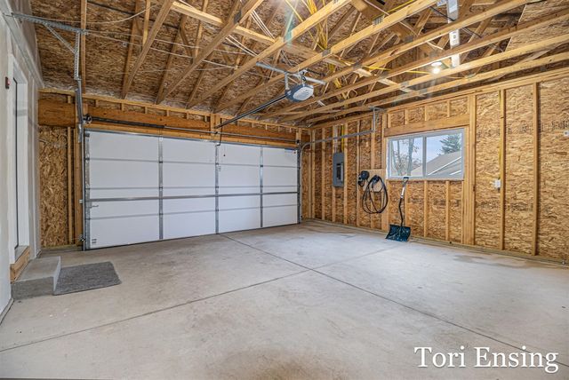 8802 Huron Drive, Howard City, MI 49329