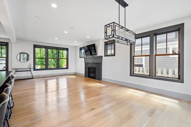 5808 Oaklawn Avenue, Edina, MN 55424