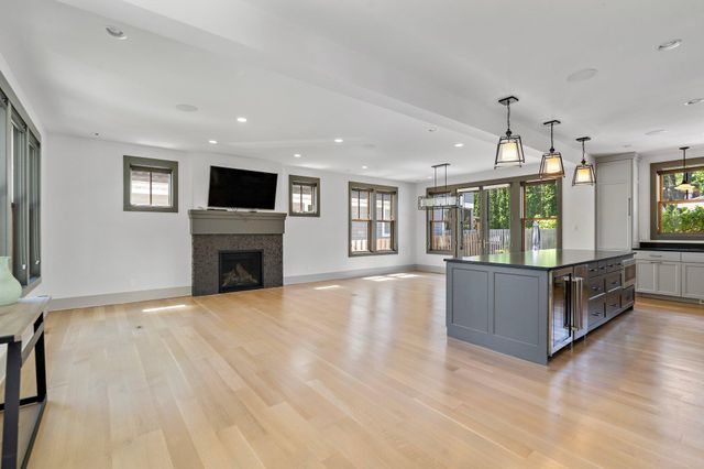 5808 Oaklawn Avenue, Edina, MN 55424