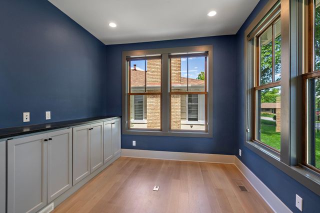 5808 Oaklawn Avenue, Edina, MN 55424