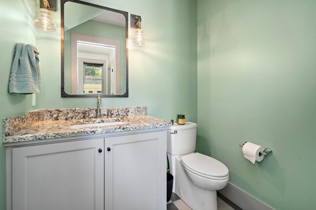 5808 Oaklawn Avenue, Edina, MN 55424