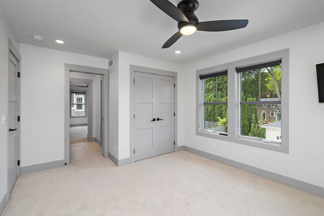 5808 Oaklawn Avenue, Edina, MN 55424