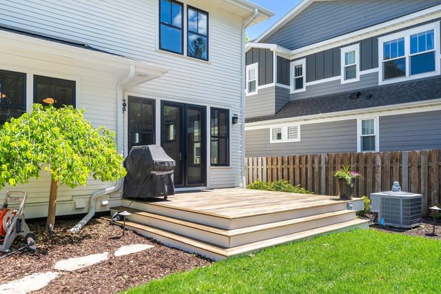 5808 Oaklawn Avenue, Edina, MN 55424