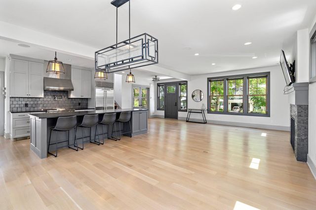 5808 Oaklawn Avenue, Edina, MN 55424