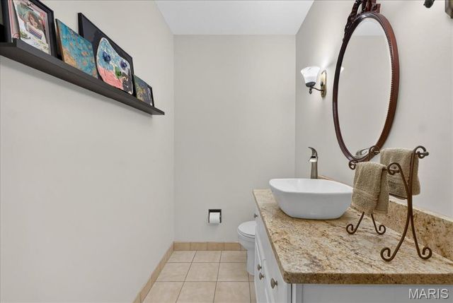 1517 Lingonberry Court, High Ridge, MO 63049