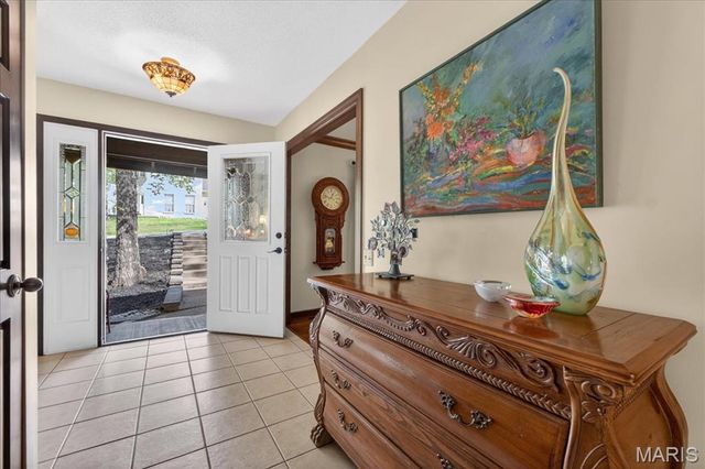 1517 Lingonberry Court, High Ridge, MO 63049