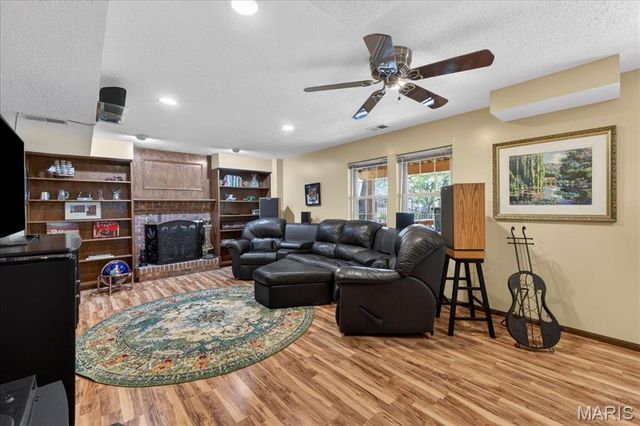 1517 Lingonberry Court, High Ridge, MO 63049