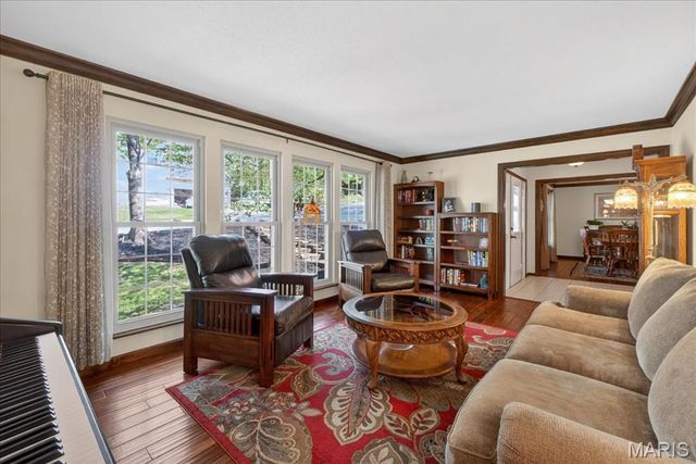 1517 Lingonberry Court, High Ridge, MO 63049